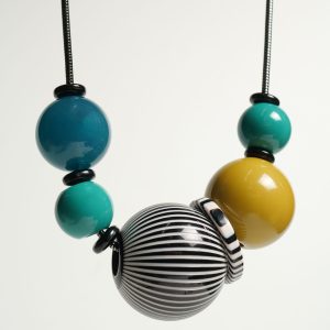Sphera petrolio collana